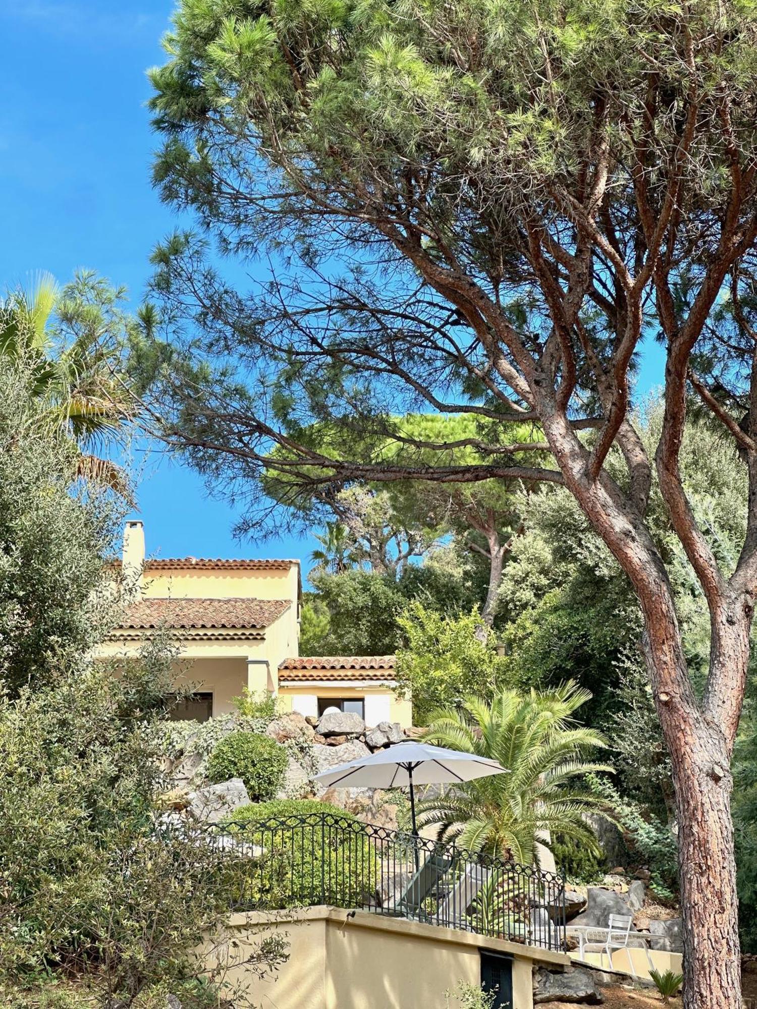Villa Boca A Gigaro - Avec Vue Et Piscine Chauffee La Croix-Valmer Exteriör bild